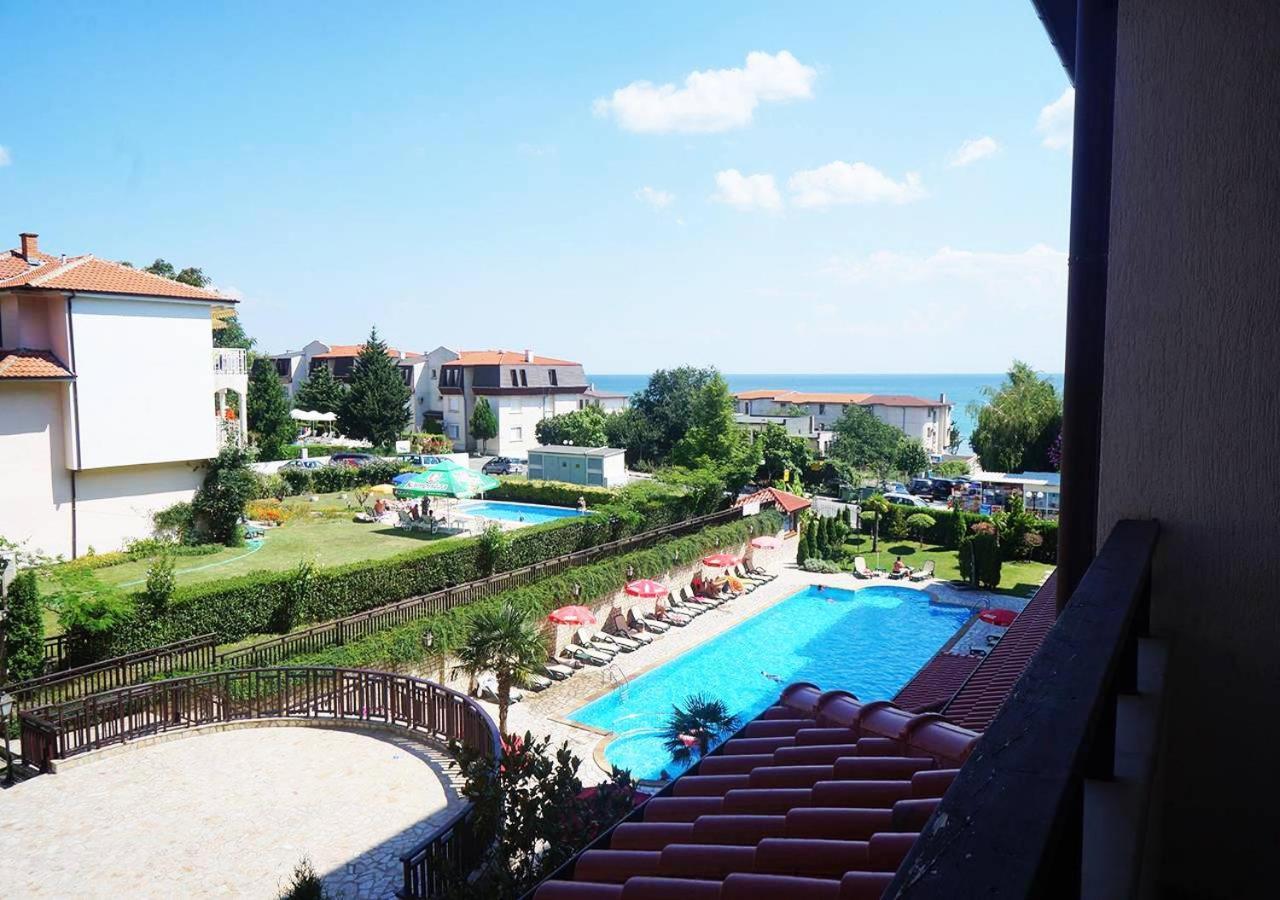 Dom-El Real Apartments Amphora Sveti Vlas Eksteriør bilde