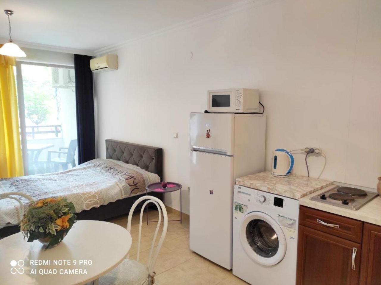 Dom-El Real Apartments Amphora Sveti Vlas Eksteriør bilde