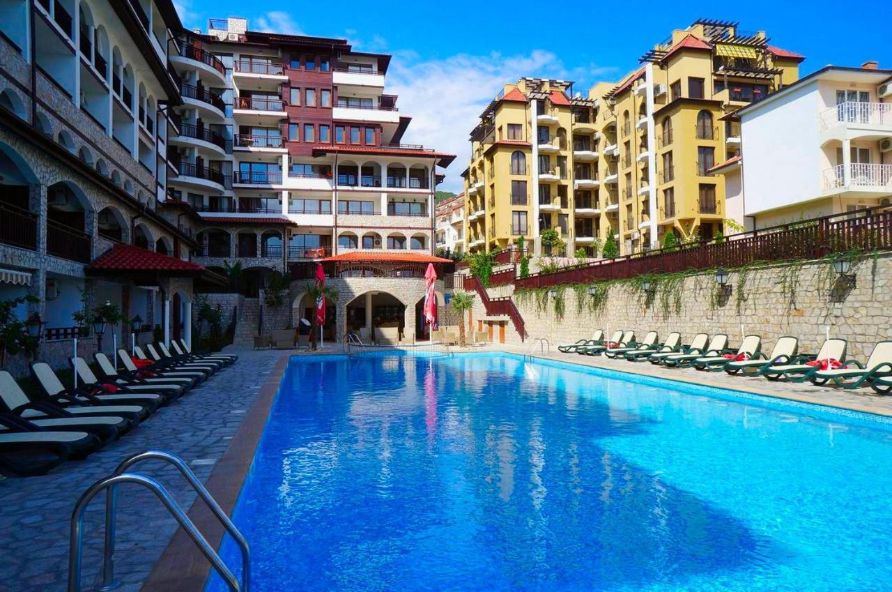 Dom-El Real Apartments Amphora Sveti Vlas Eksteriør bilde