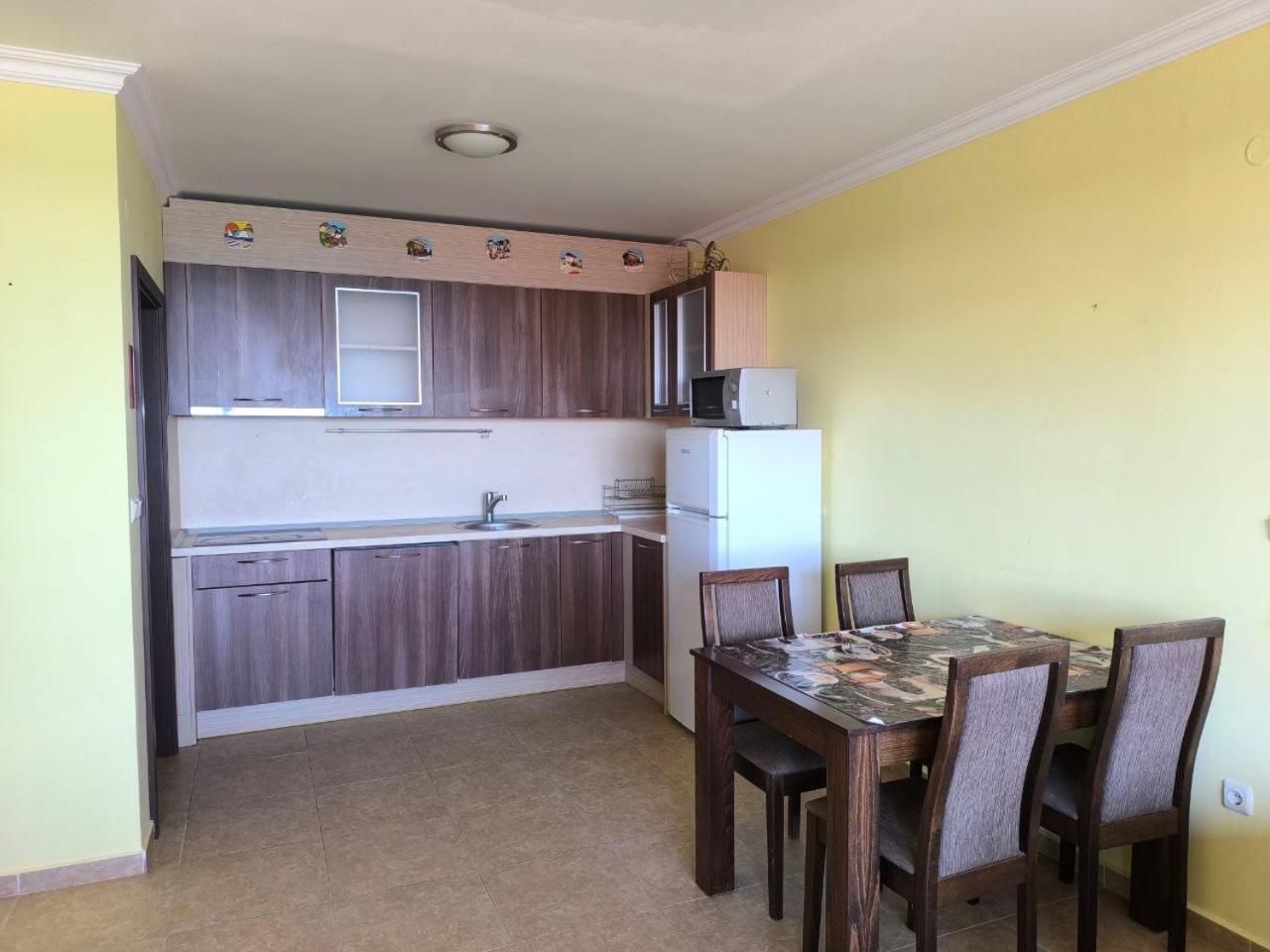 Dom-El Real Apartments Amphora Sveti Vlas Eksteriør bilde