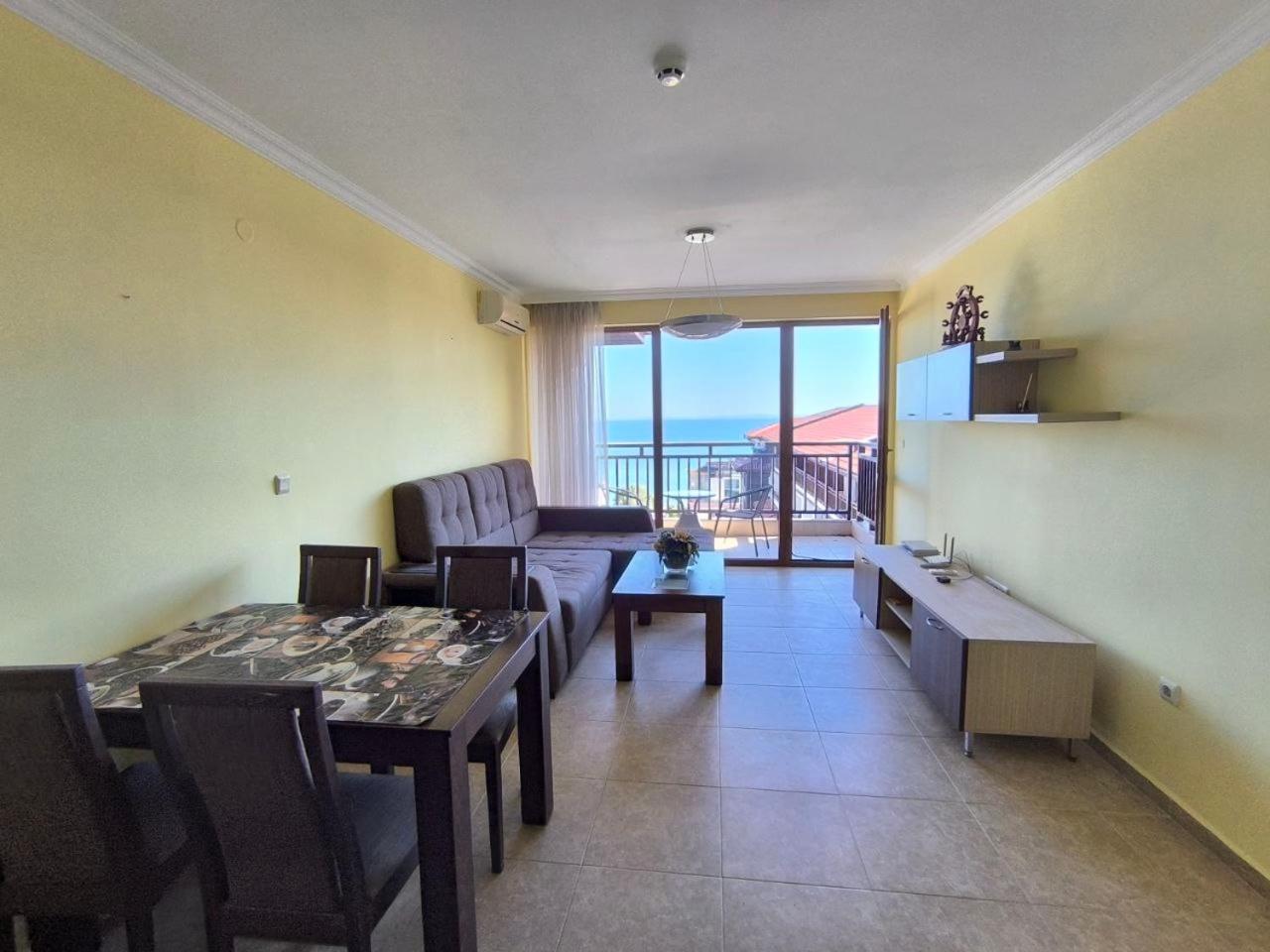Dom-El Real Apartments Amphora Sveti Vlas Eksteriør bilde